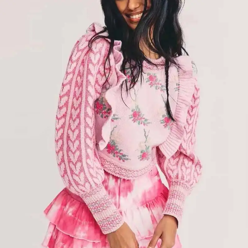 Женский трикотажный жаккардовый свитер с круглым вырезом и оборками | Женская