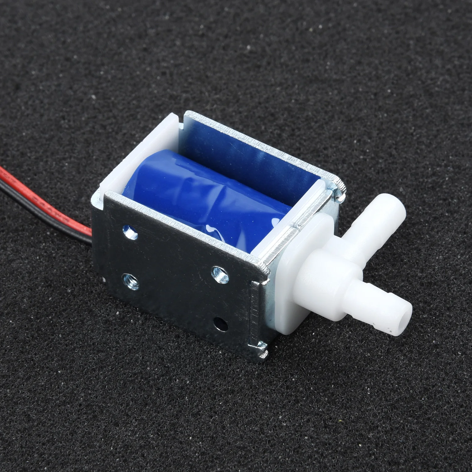 

Pro DC12V Micro Electric Solenoid Valve N/C Normally Closed Mini Water Air Valve 1 * Mini Solenoid Valve