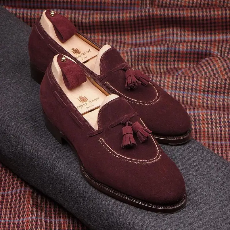 Men's Suede Shoes Low-heel Dress Shoes Spring Burgundy Tassel Moccasin Shoes Retro Classic Men Casual  Zapatillas Hombre XM143