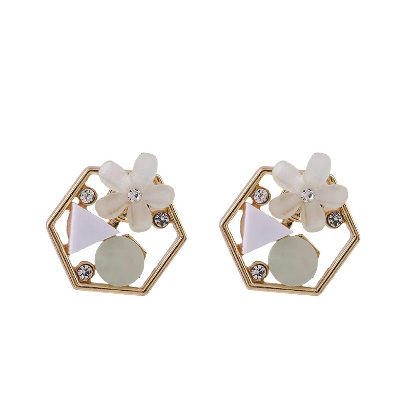 

Hollow Out Rhinestone Hexagon Studs Earrings Handmade Bohemian Gold Color Acrylic Geometric Stud Earrings for Women Jewelry Gift
