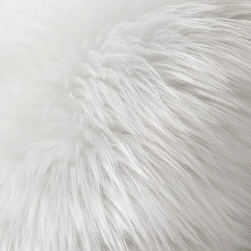 Длинная пушистая наволочка мягкая удобная плюшевая для диванной подушки