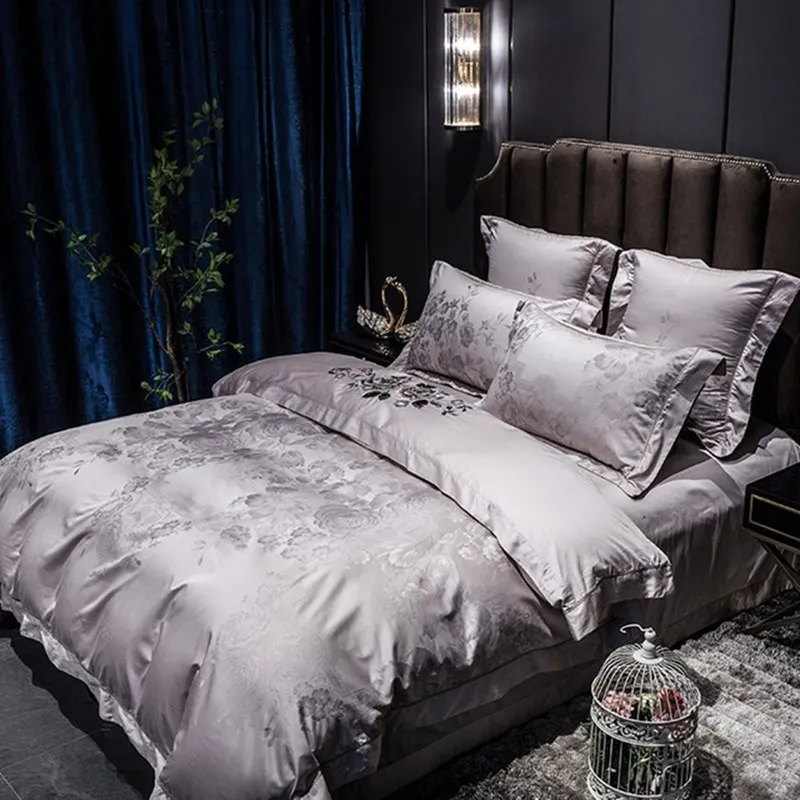 

Four-piece set of European-style satin plain jacquard embroidery series.