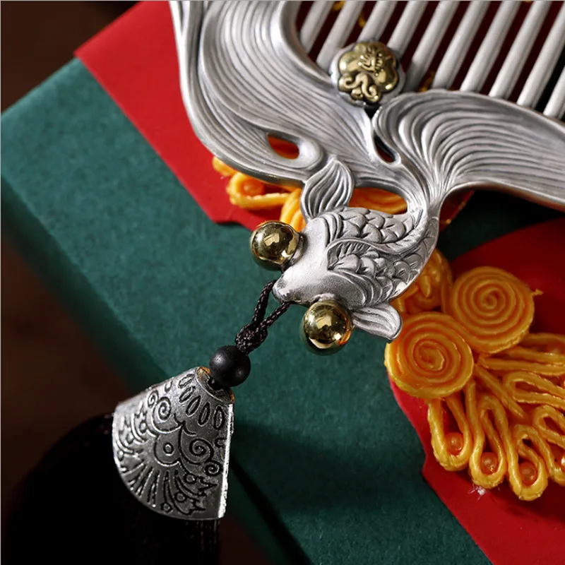 Женский гребень для волос из серебра 999 пробы с золотыми рыбками | Украшения и