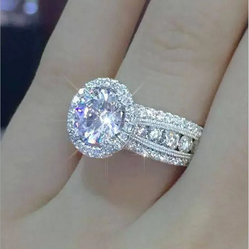 

Женское кольцо из серебра 925 пробы, с фианитом