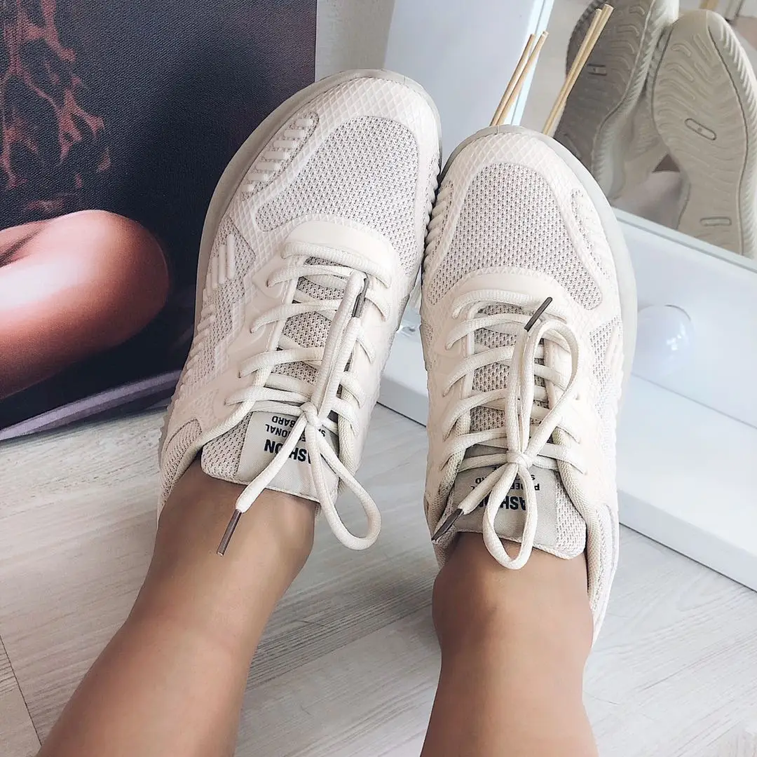 Новинка осени 2021 модная Повседневная Удобная спортивная обувь YSHUNIJ сетчатая