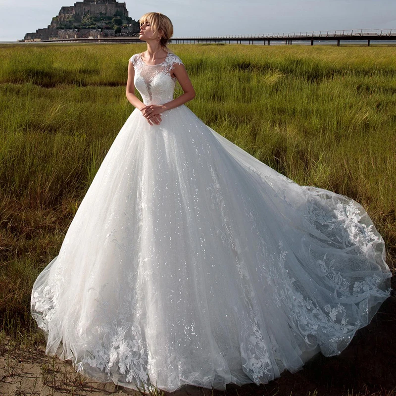 

Luxury Wedding Dresses Long sleeve O Neck Lace Applique Charming Gowns Shiny Tulle Court Train Robe de mariée Tailor-Made
