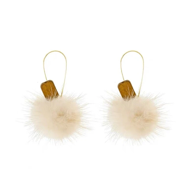 

Fluffy Long Earrings Retro Fashion Contracted Joker Mink Fur Stud Earrings Lovely And Sweet. Girl Women Jewelry Gift Accessories