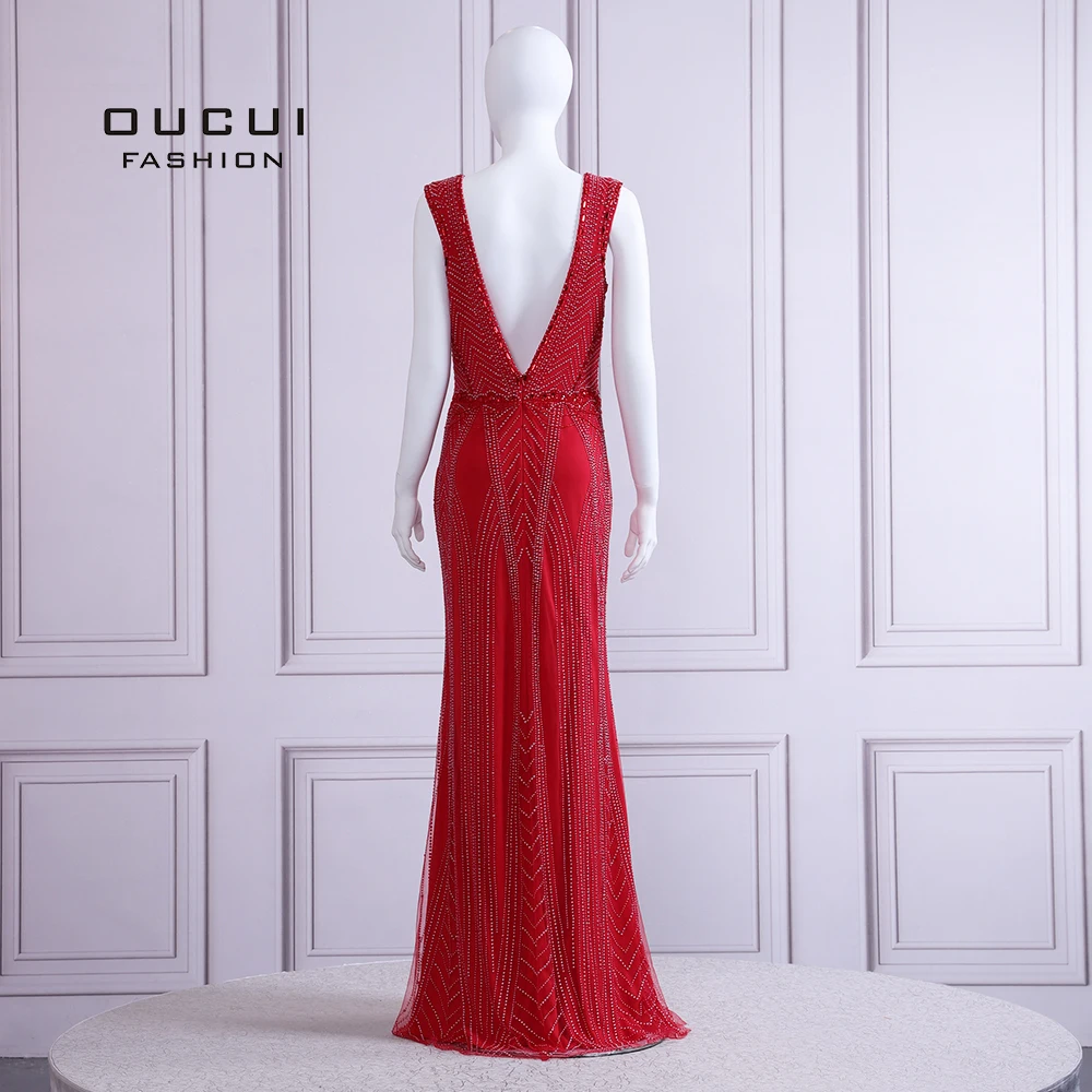 Женское платье Русалка со шлейфом белое для выпускного вечера с бахромой и