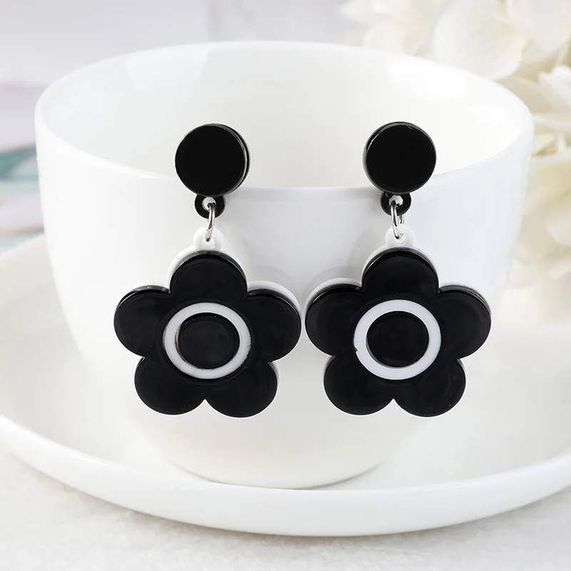 

1 pais Women's Earrings Heart And Flowers Drop Earrings Acrylic for Girls Women Children Birthday Gift Lovely Jewelry