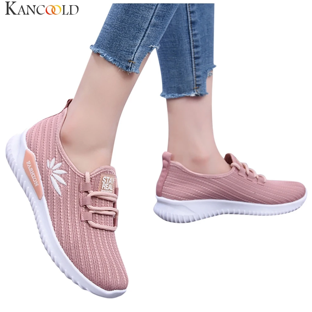 Женские кроссовки легкие дышащие на шнуровке Нескользящие спортивные с вышивкой