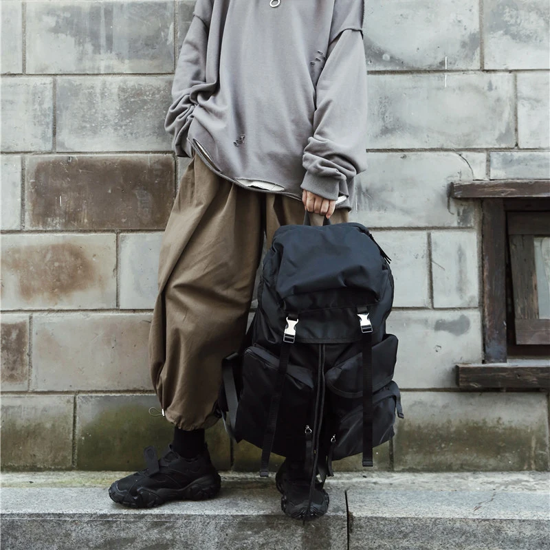 Водонепроницаемый рюкзак для мужчин и женщин черный многофункциональный