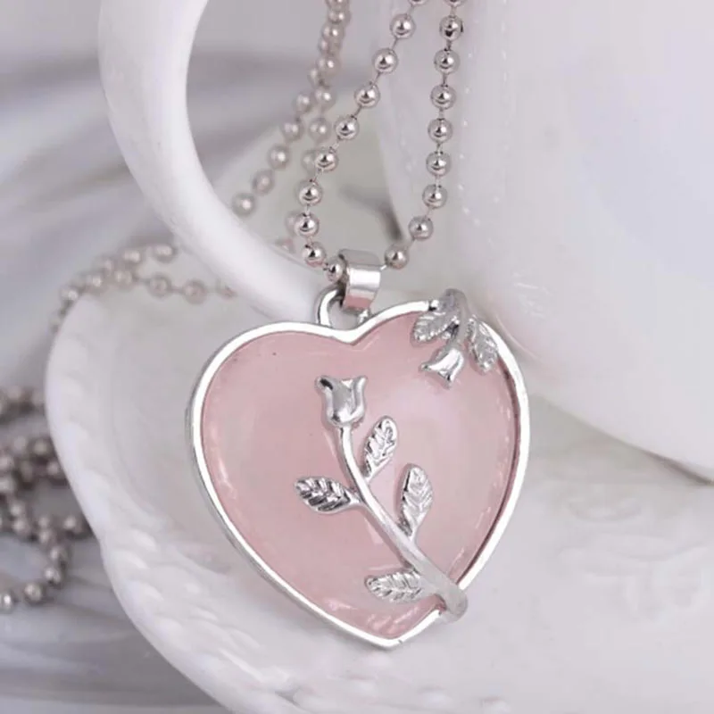 

Natural Crystal Necklace Heart Pendant Christmas Decoration DIY Gifts For Men and Women Fashion Jewelry Necklaces