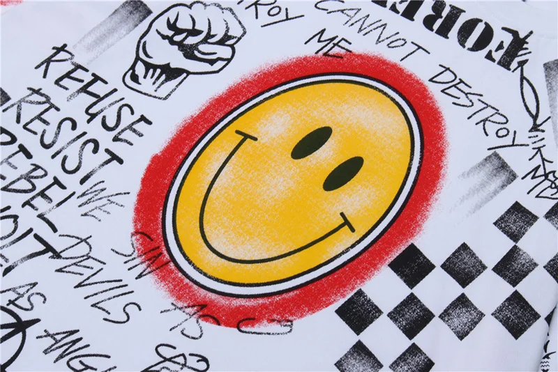 

Streetwear Hip Hop T-shirt Mens Smiling Face Print T-shirt Harajuku Cotton 2021 Spring Casual Fashion Tops Tees White