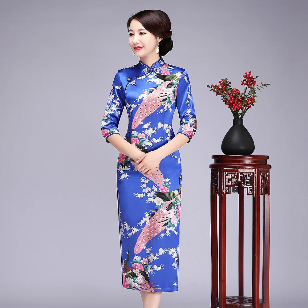 

Elegant Slim Long Qipao Vintage Mandarin Collar Cheongsam Classic Hand Made Button Chinese Dress Novelty Print Peacock Dress 6XL