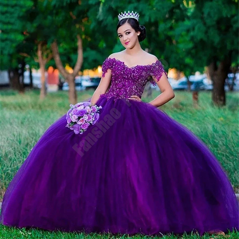 Официальное женское бальное платье с открытыми плечами и коротким рукавом