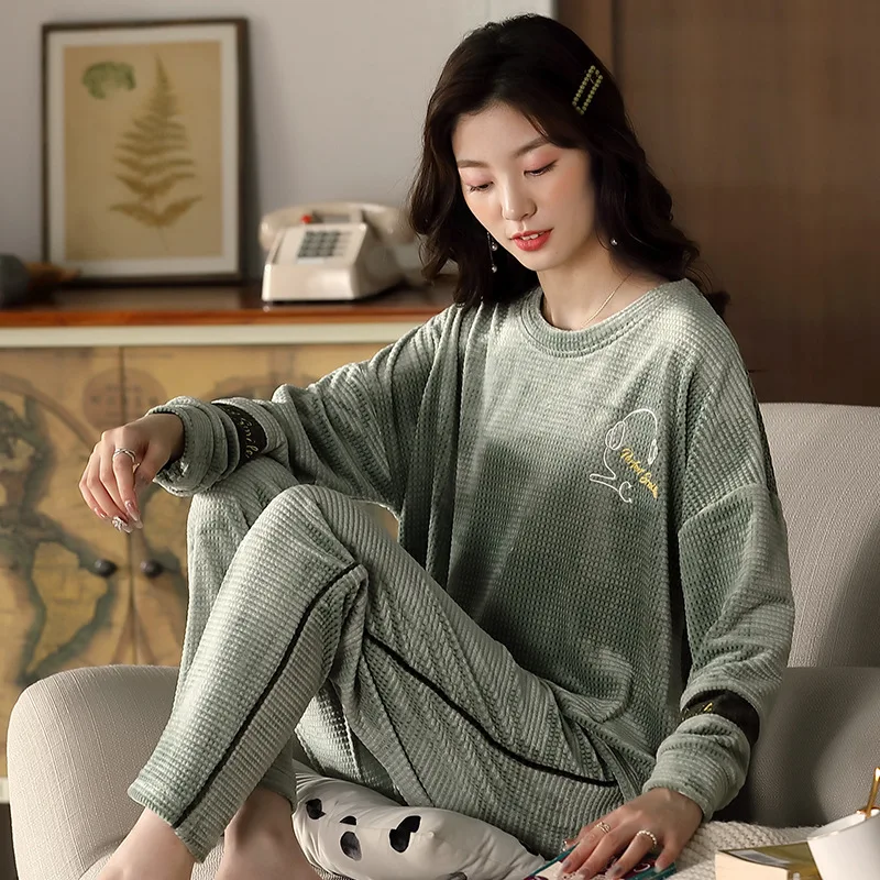 

Pajamas girl spring autumn long sleeve cap coral fleece warm flannel home wear autumn winter Island fleece large size suit