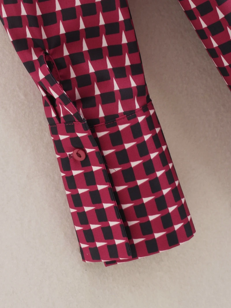 

Blouses & Shirts