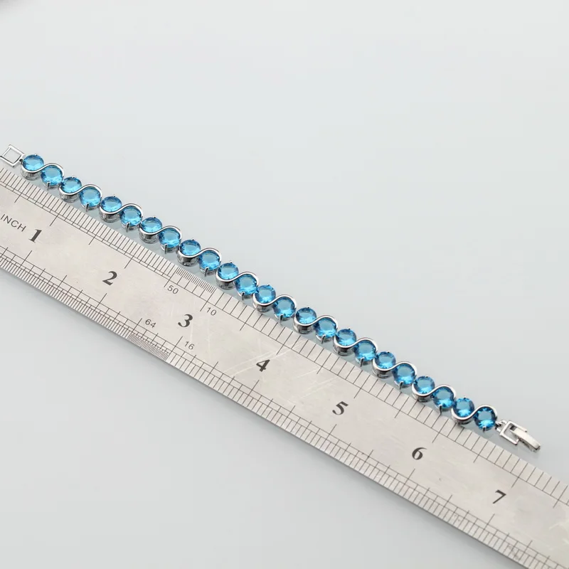 Женская шкатулка для ювелирных изделий серебристого цвета | Украшения и