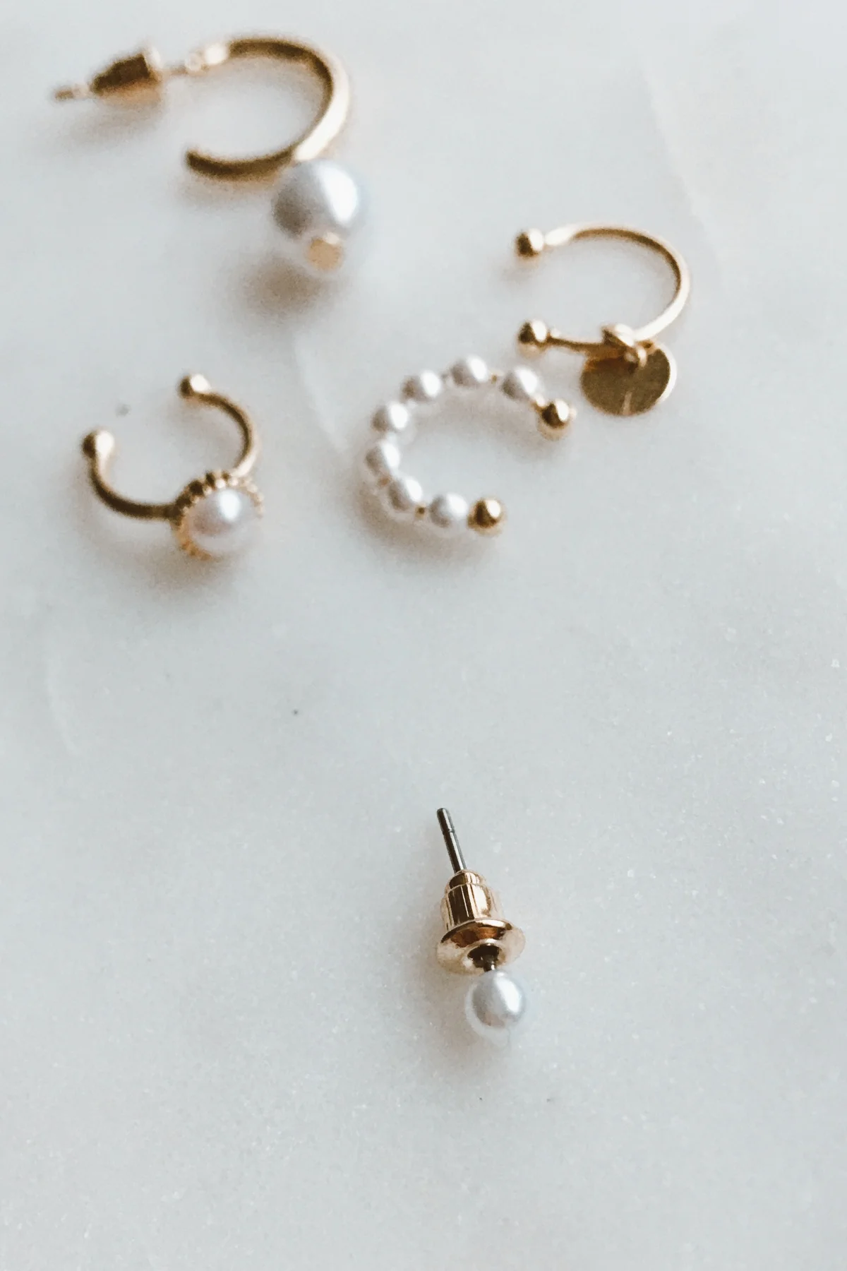

Love written 7 li gold women earring set