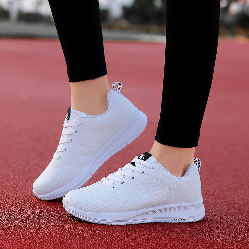 Теннисные туфли для женщин спортивная обувь женские удобные легкие тренажерного