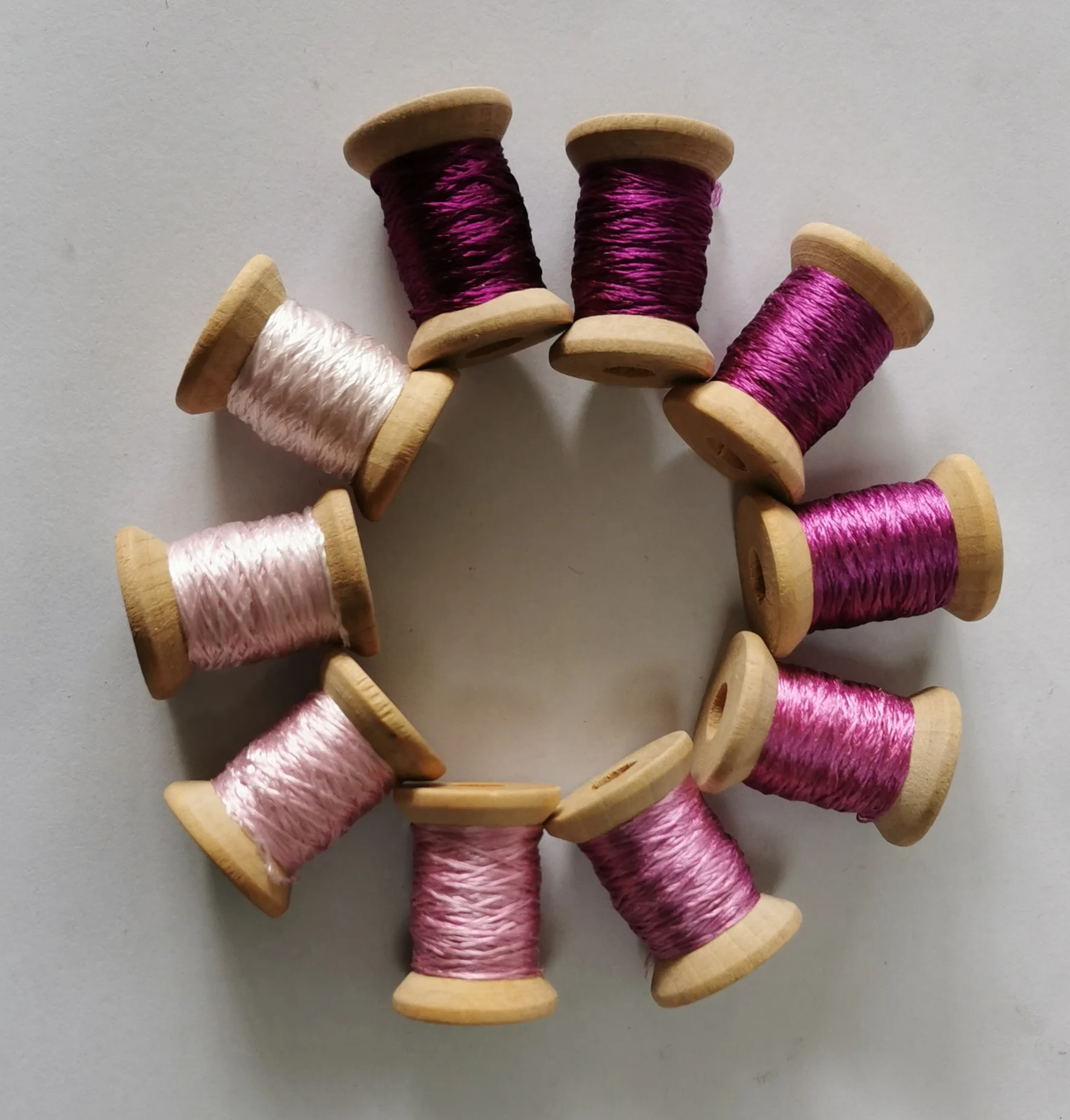 10 волнистых нитей для ручной вышивки 100% натуральный шелк тутового шелкопряда