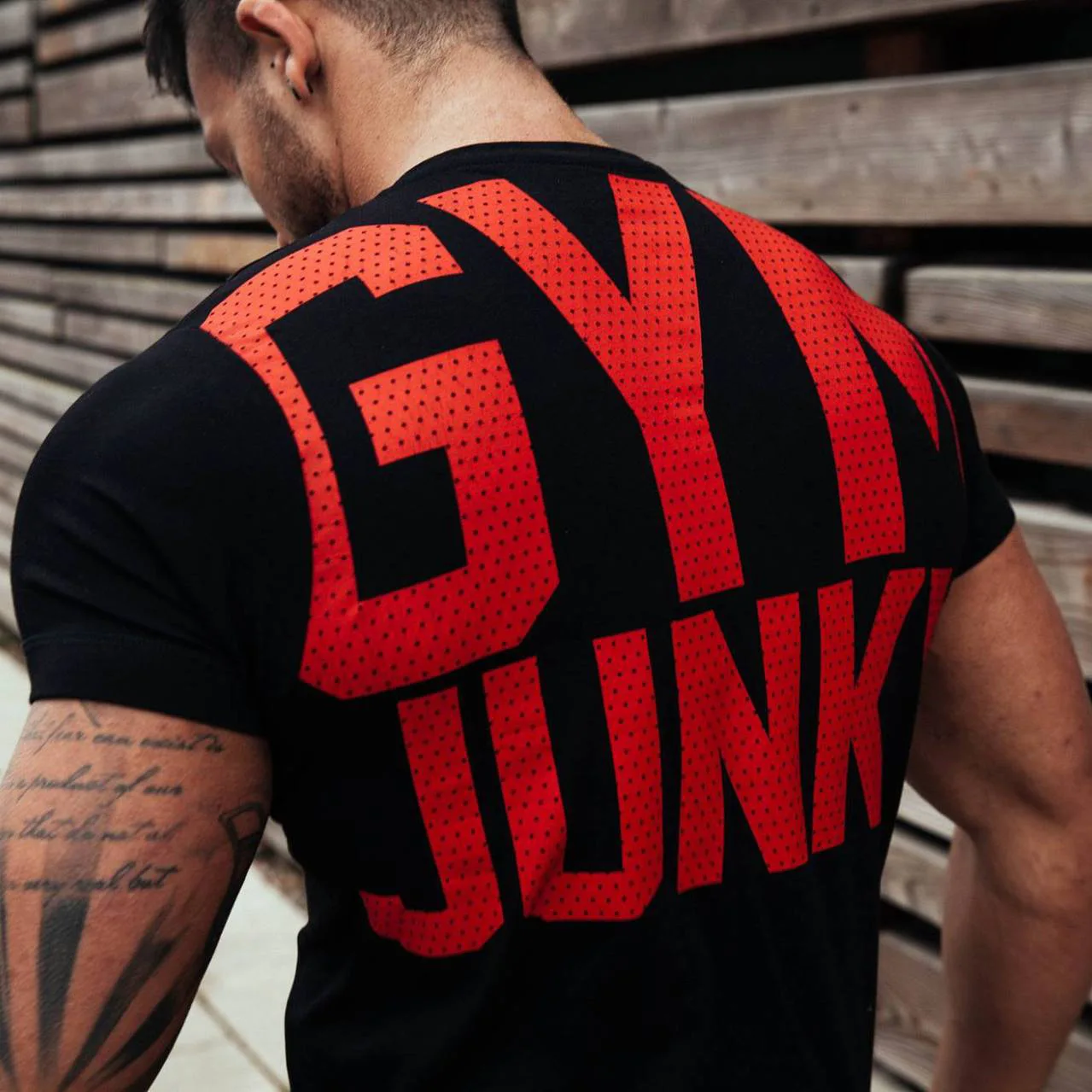 Спортивный костюм для занятий спортом отдыха тонкий с короткими рукавами мужчин