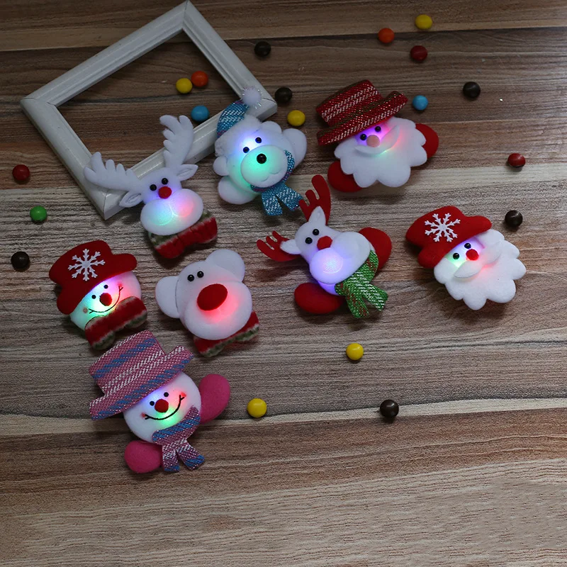 

Christmas Brooch Cute Light Flashing Bear Santa Fabric Badge Pins Decor Accessories Christmas Party Decoration Toy Friends Gifts