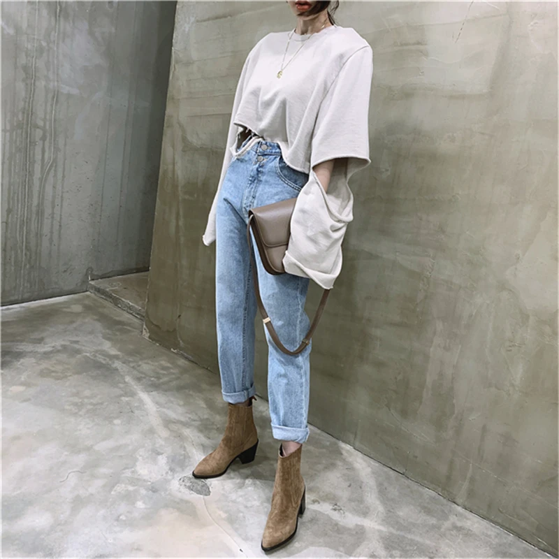 

BGTEEVER Vintage High Waist Straight Jeans Pant for Women Streetwear Loose Female Denim Jeans Buttons Zipper Ladies Jeans 2021