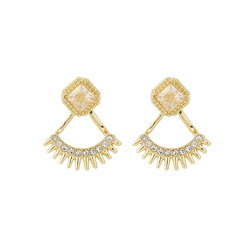 

Korean Vintage Luxe Gold Plating Shiny Rhinestone Fan Shape Elegance Women Gift