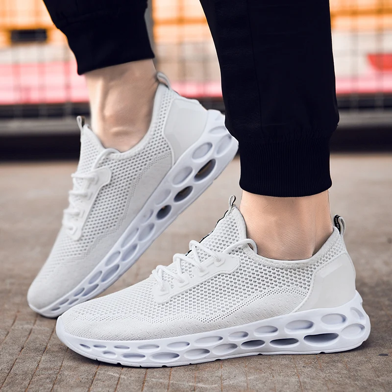 white Damyuan/ г.; Модные осенние мужские повседневные удобные дышащие беговые кроссовки Flyweather; Спортивный светильник, увеличивающий рост; размеры 46-47 - Цвет: white