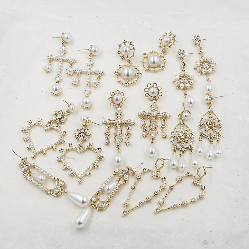 Женские длинные серьги STRATHSPEY золотистые жемчужные в стиле барокко с крестиком