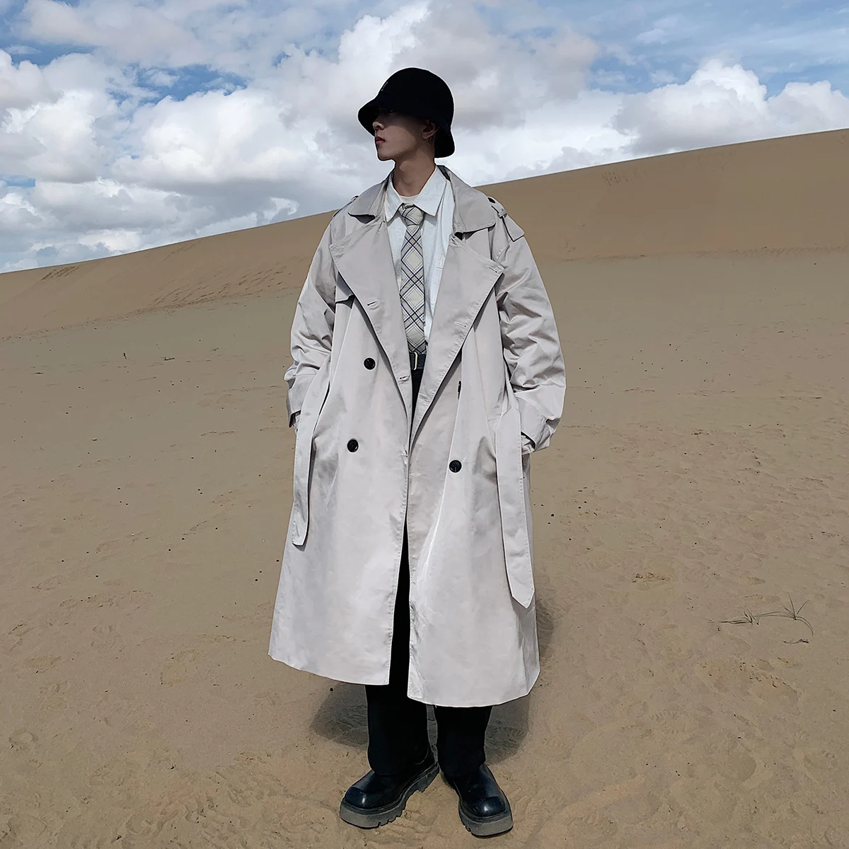 

Japanese style Trenchcoat Mens New Fashion Loose Overcoat Men Casual Solid Long Coat Windbreaker Male Autumn Trench Homme