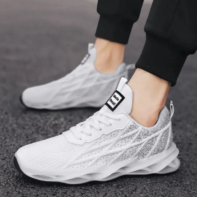 

Breathable Men's Shoes Men's Sports Shoes Casual Flying Knitted Lightweight Deodorant Cloth Shoes Non-slip Sports Shoes