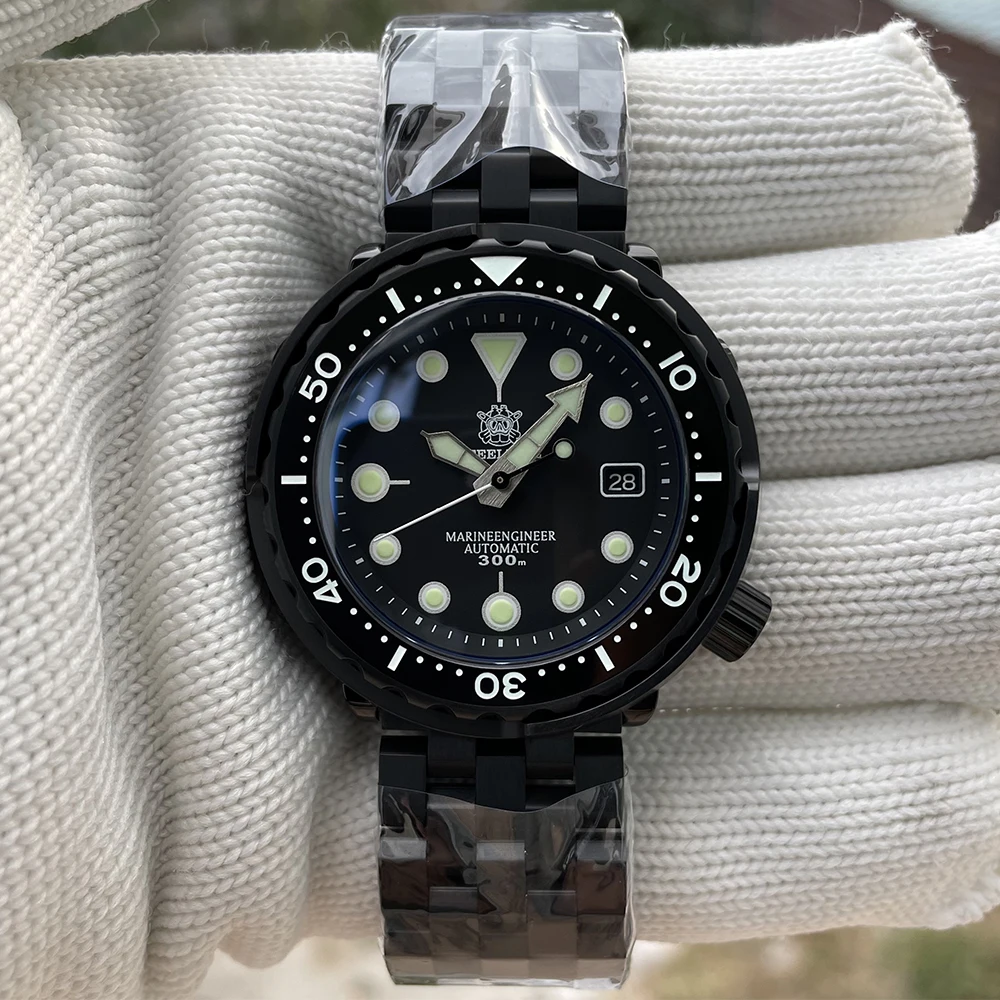 

STEELDIVE Men 300M Waterproof Wristwatch SD1975X Tuna Can NH35 Movement Electroplated IP Black Dive Watch Super Bright Luminous