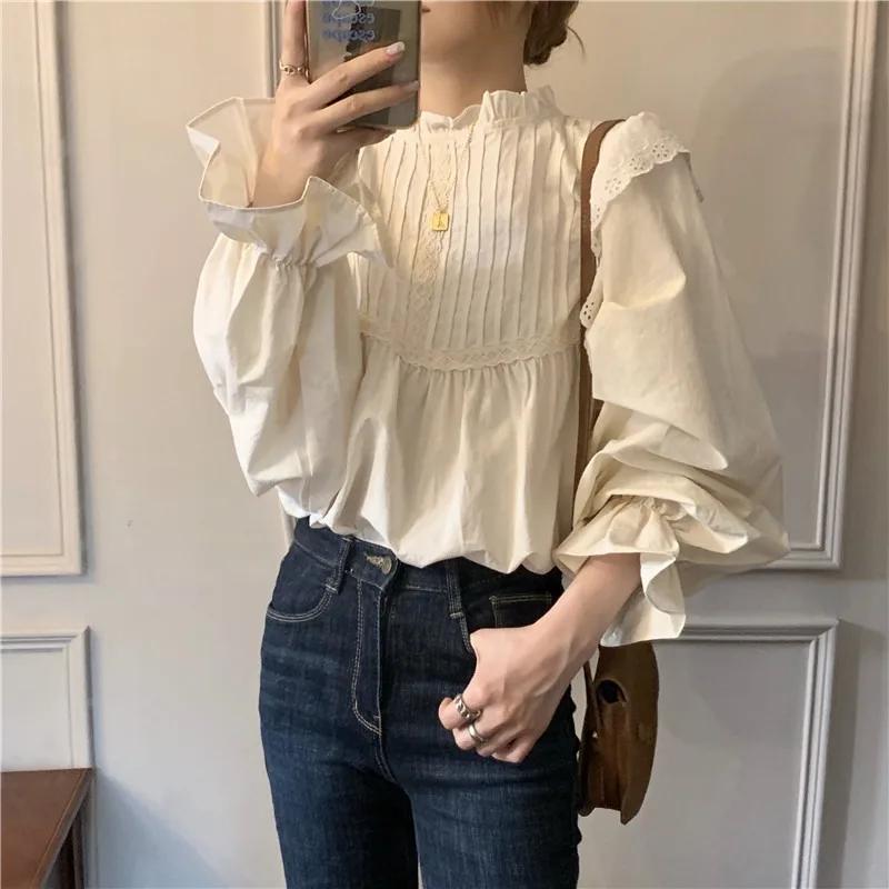 Gagarich Women Shirt 2021 Spring Autumn French Elegant Vintage Temperament Female Ruffles Collar Petal Sleeve Minimalist Blouses |