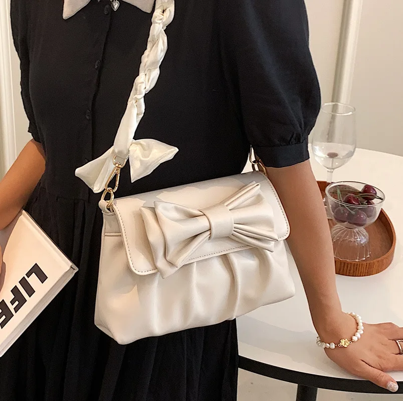 European and American Small Fresh Bow Bag 2021 New Fashion Lady Luxury Net Red Girl Heart Shoulder Bag Portable Messenger Bag