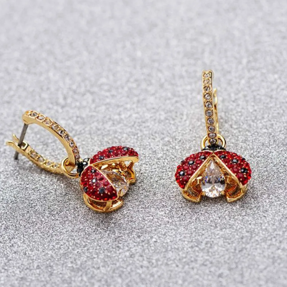 

SWA 2020 New Fashion Jewelry Cute Red Ladybug Shape Colorful Zircon Rose Gold Golden Crystal Necklace For Women's Romantic Gift
