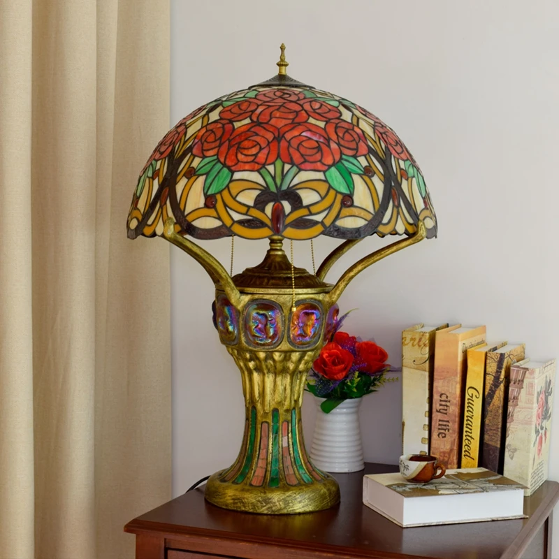 Рисунок 5 - Креативная большая настольная лампа с цветком розы