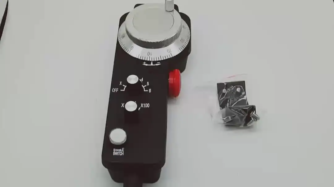

Ручной импульсный генератор CALT CNC MPG 100ppr TM2080 6 осей 5В MPG
