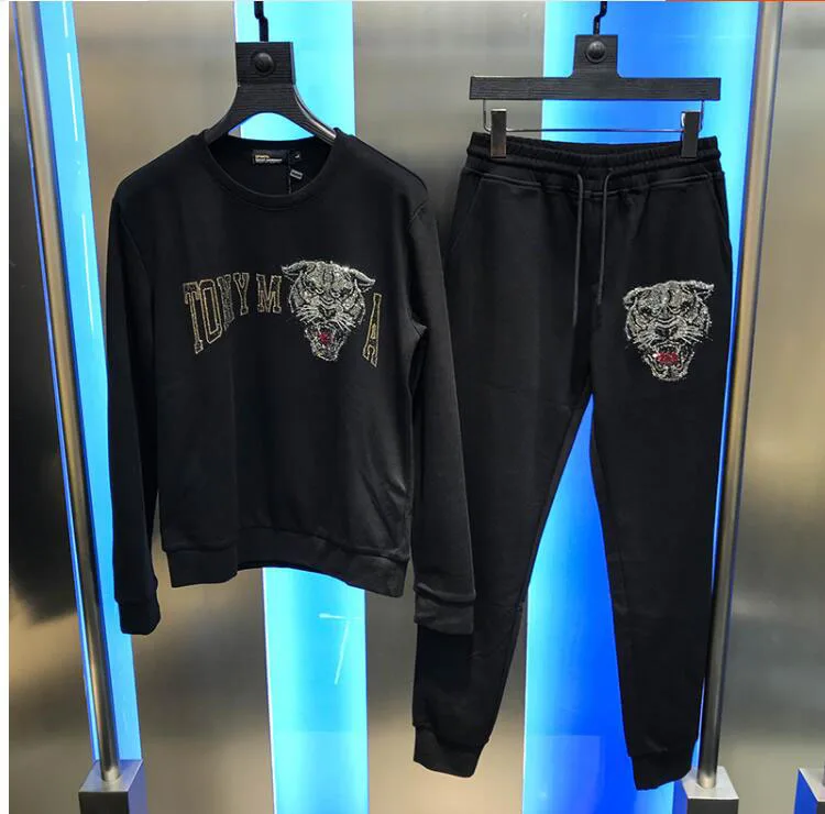 Rhinestones 2021 new Fashion brand men's tracksuit 2 pieces  winter new  diamond design casual man set