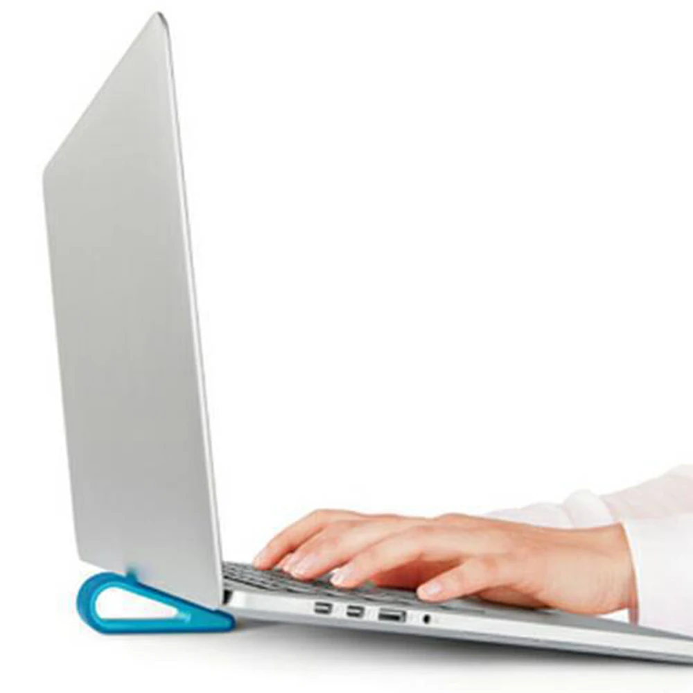 разноцветный планшет держа