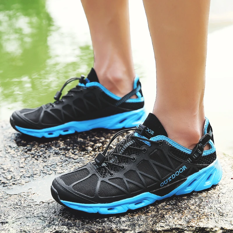 

UPT 2019 Summer Men Women Quick Drying Sandals Walking Shoes Aqua Ultra Light Beach Shoes for Outdoor Sports Water Sneakers