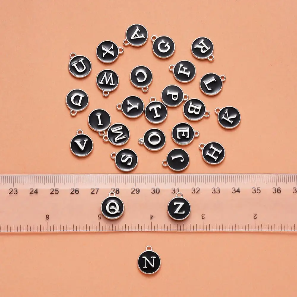 

26 Letters Pendants Double Sided DIY Fashion Jewelry Black Bule Red Earring Brcelet Pendants Wholesale Female Accessires Gifts