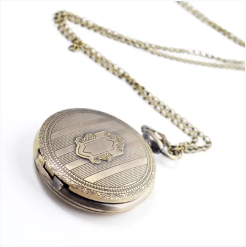 

Spot pocket watch wholesale retro vertical pattern shield quartz pocket watch men's casual retro quartz pocket watch