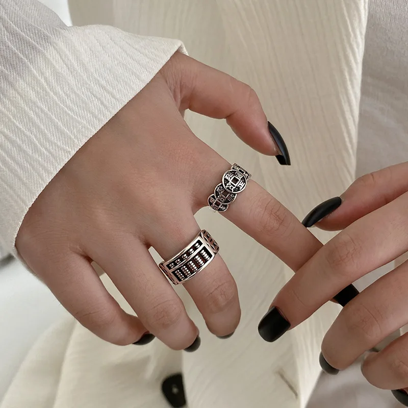 

Hollow Ring For Men And Women Retro Ring Adjustable Opening Lovers Jewelry Simple Versatile Temperament 2021 New Fashion