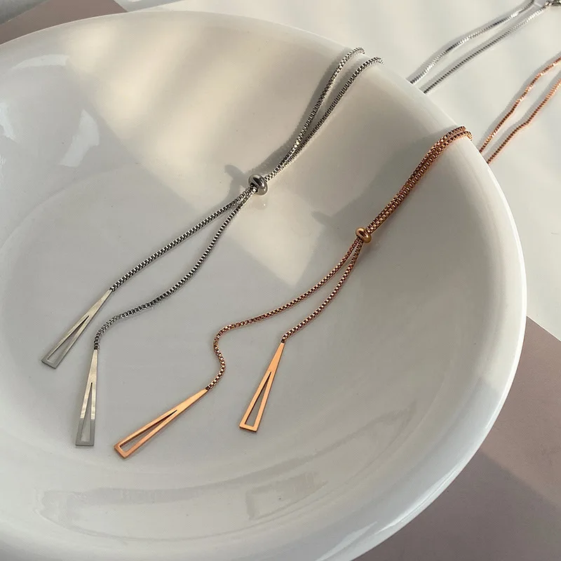 В Корейском стиле темперамент женские простые металический текстура титановая