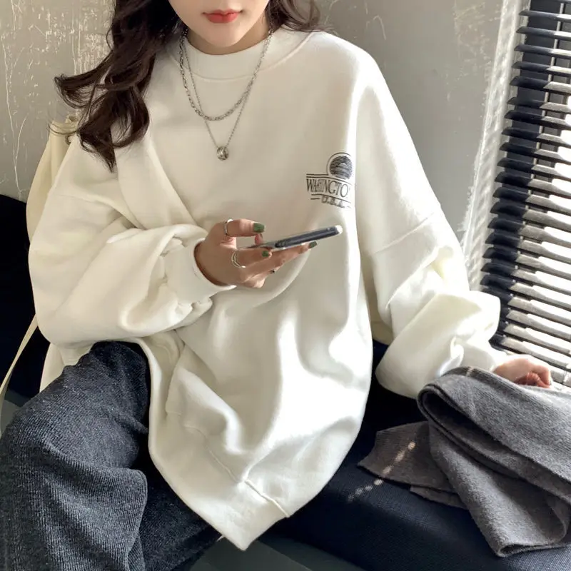 

2021 Autumn New Cotton Pullover Round Neck Sweater Female Letter Printing Loose All-match Blouse