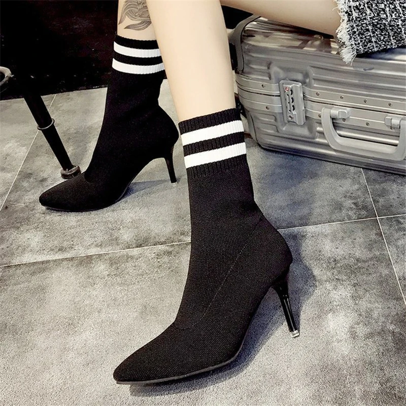 2019 г. Стильные ботинки с острым носком вязаные эластичные женские сапоги на