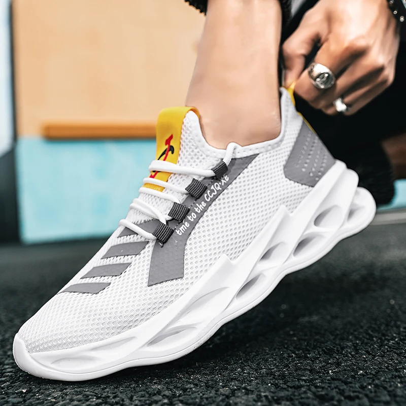 

Men Sneakers Breathable Men's Casual Shoes Male Mesh lightweight Running Shoes Zapatillas Hombre Large Size