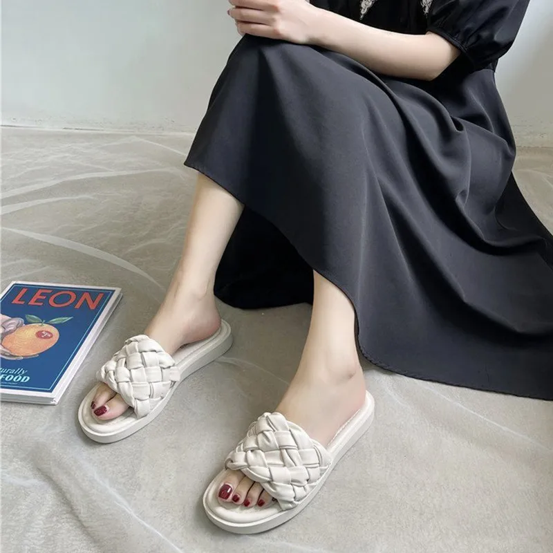 

Shoes Womens Slippers Outdoor Slides Pantofle Fashion Low Flat 2021 Soft Luxury Basic Rome PU Low Shoes Slippers Casual Slipers